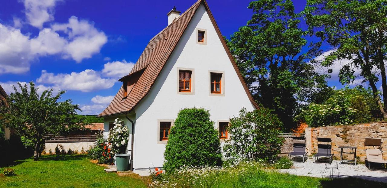 Boutiquehotel Goldene Rose - Self-Check-In Rothenburg ob der Tauber Exterior foto